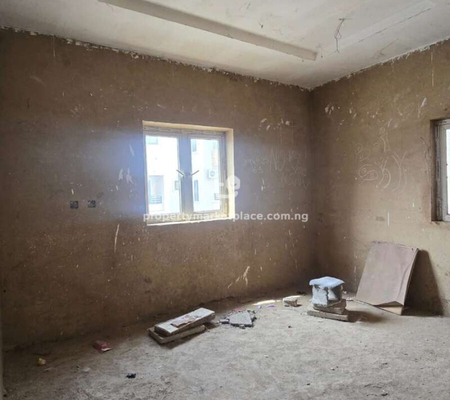 4 bedroom terrace duplex with Bq (shell level)