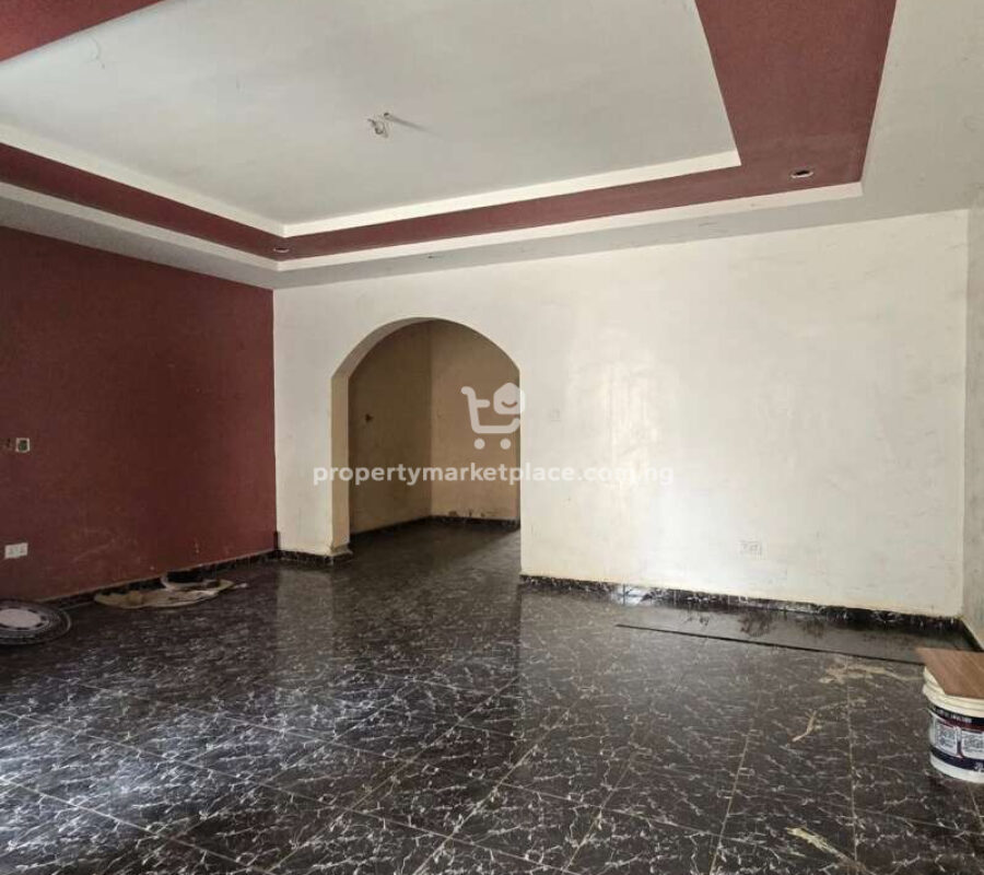 4 bedroom terrace duplex with Bq