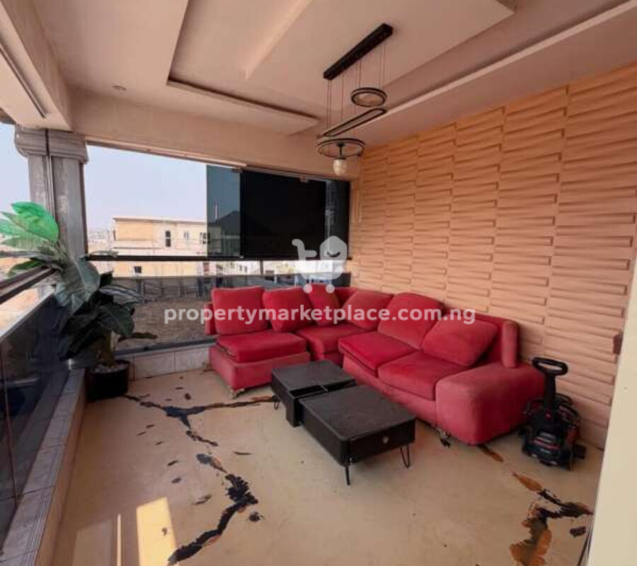 4 bedroom detached duplex with swimming pool