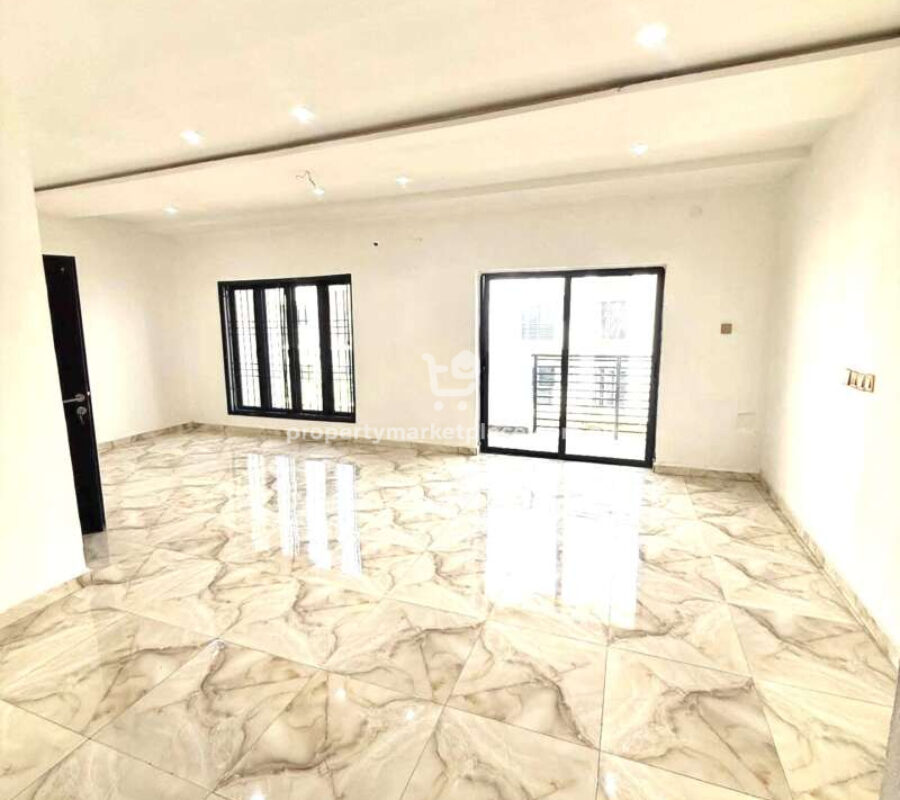 4 bedroom terrace duplex with Bq