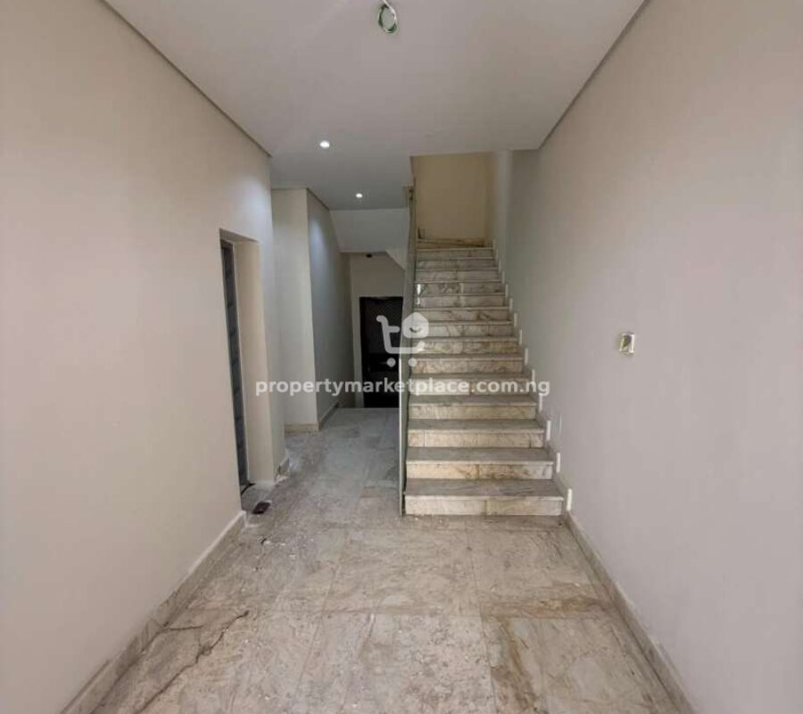 Automatically 5 bedroom detached duplex with 2 rooms Bq
