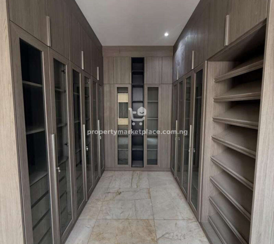 Automatically 5 bedroom detached duplex with 2 rooms Bq