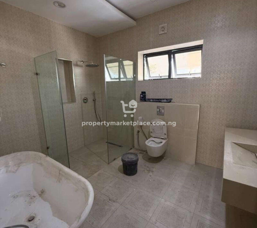 Automatically 5 bedroom detached duplex with 2 rooms Bq