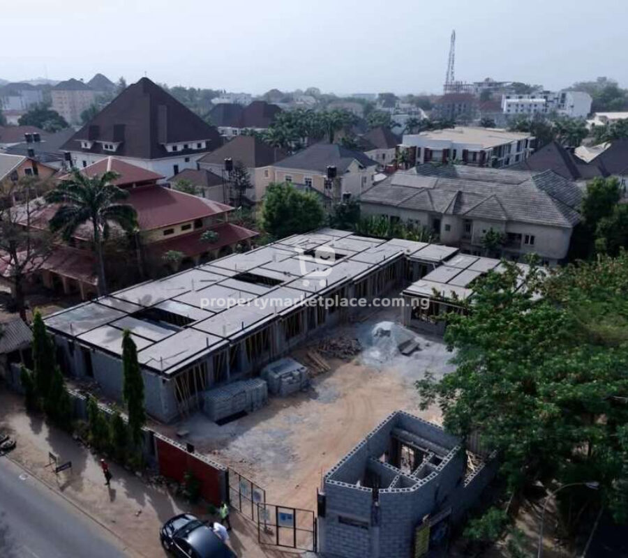 4 bedroom terrace duplex with Bq