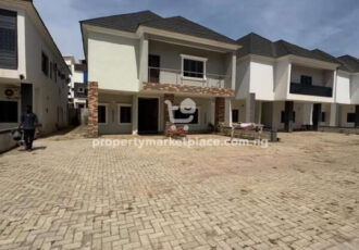 4 bedroom semi-detached duplex with Bq