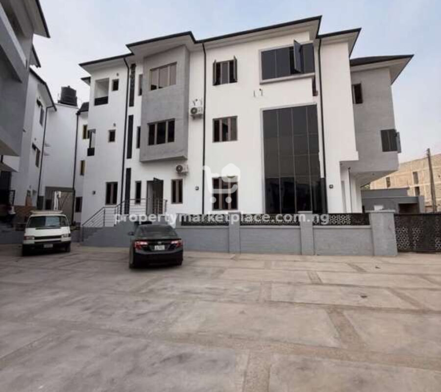 Spacious 3 bedroom apartment