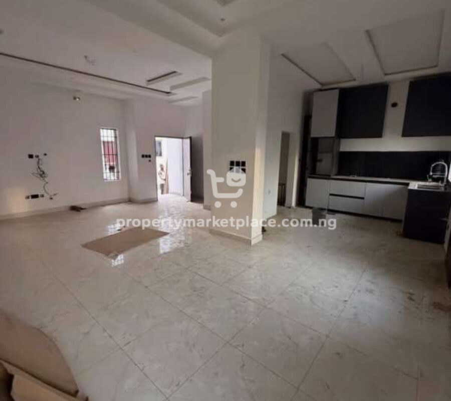 Spacious 3 bedroom apartment