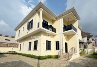 5 bedroom detached duplex with a room Bq